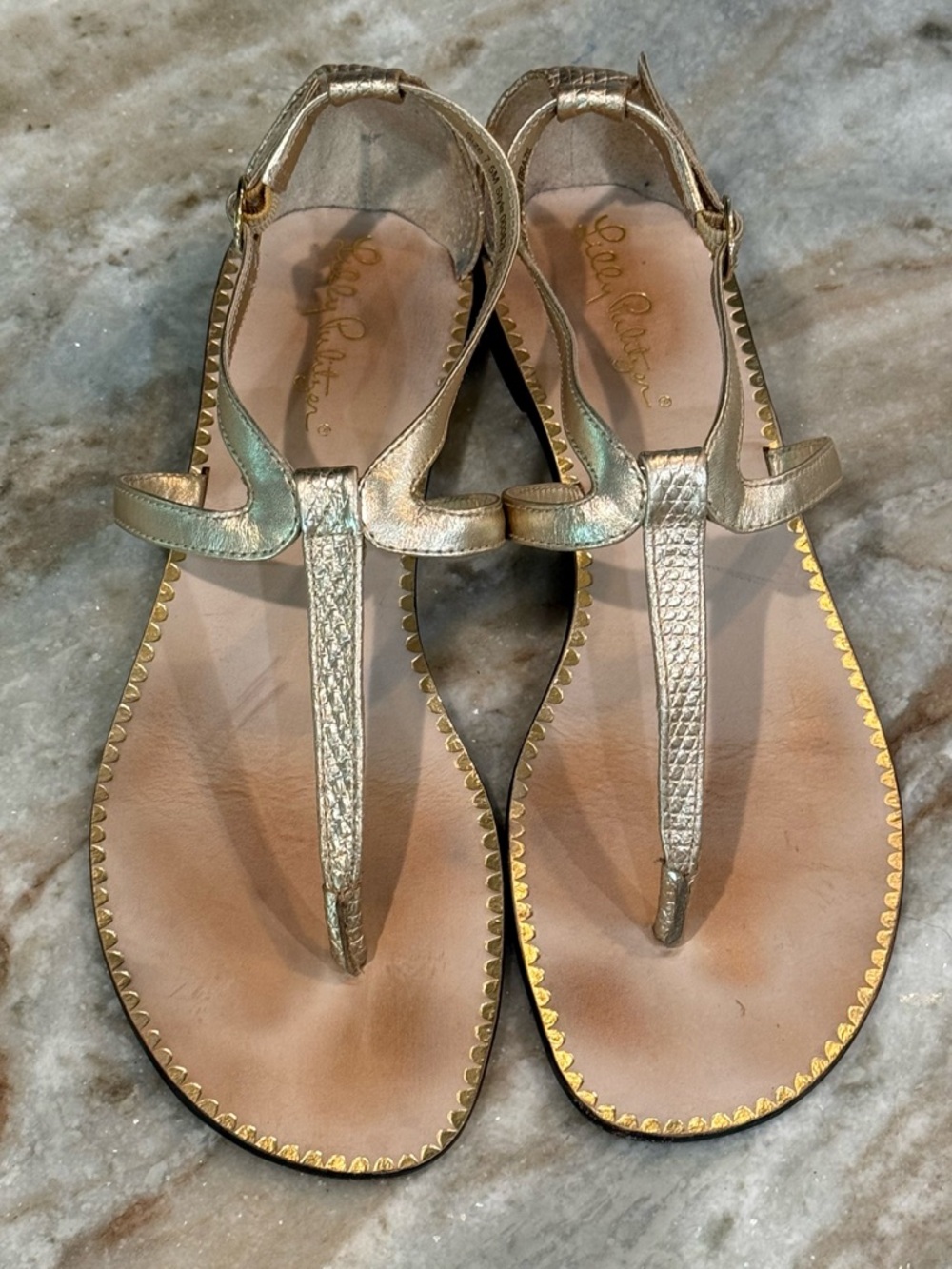Women’s LILLY PULITZER Gold metallic T-strap sandals- Size 7.5 - Picture 3 of 7